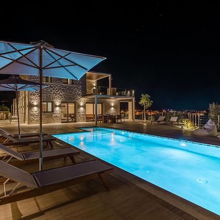 Manitennisvillas Stoúpa エクステリア 写真