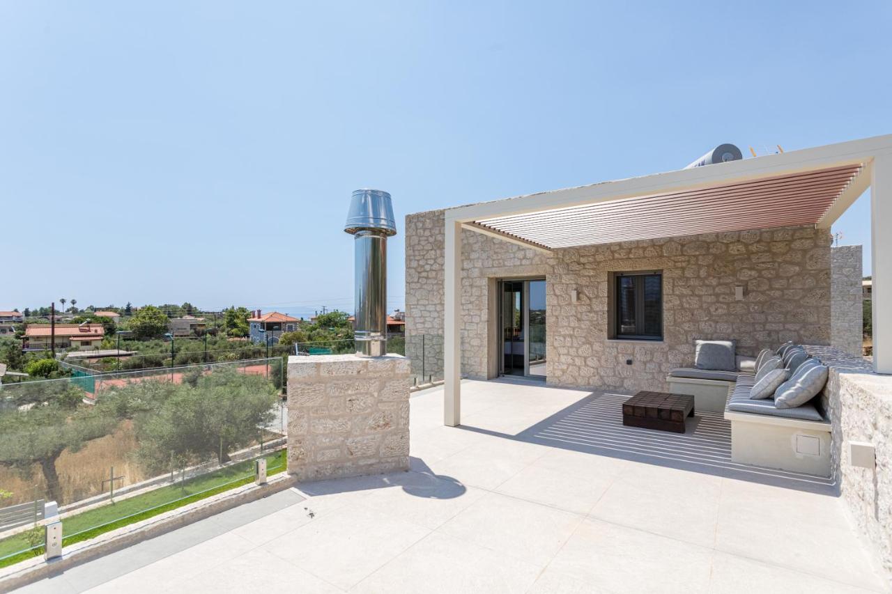 Manitennisvillas Stoúpa エクステリア 写真